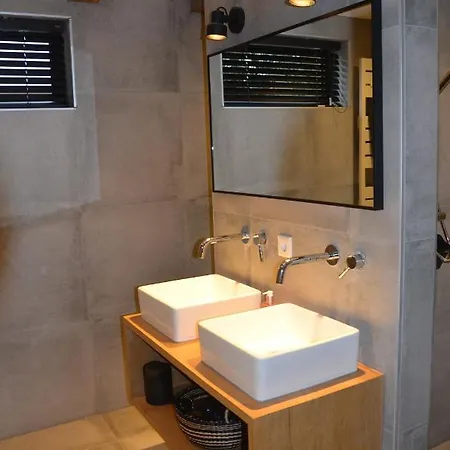 Bed & Breakfast Sjiek Basiliek