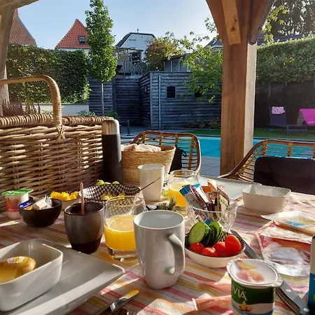 Bed & Breakfast Sjiek Basiliek 4*