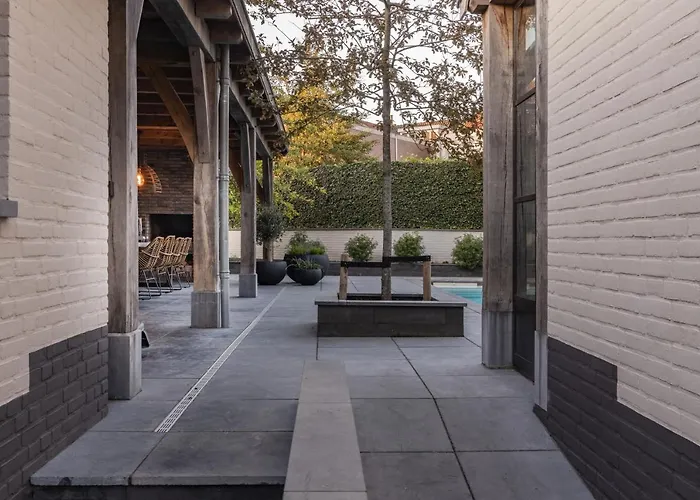 Oda ve Kahvaltı Sjiek Basiliek Oudenbosch